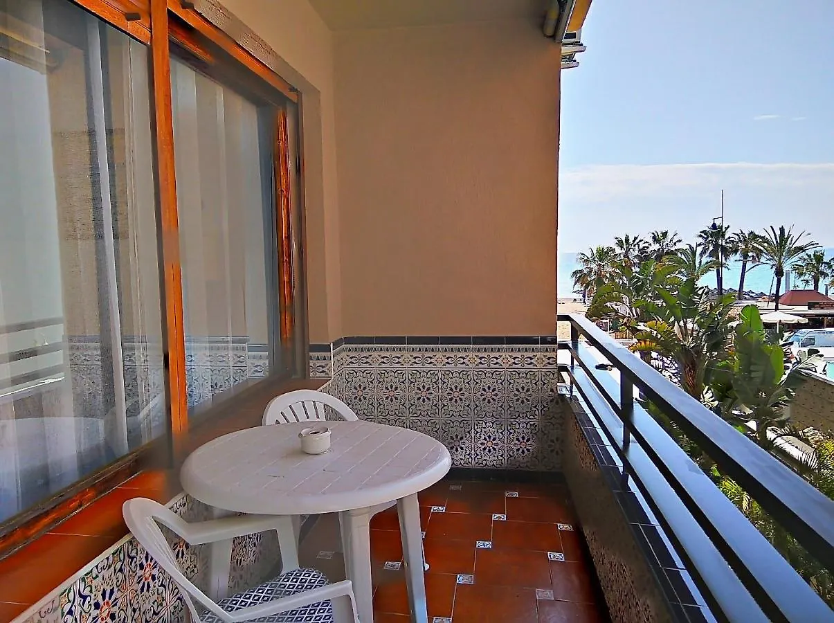 Elizabeth Beach Apartment With Seaviews! Torremolinos Spain